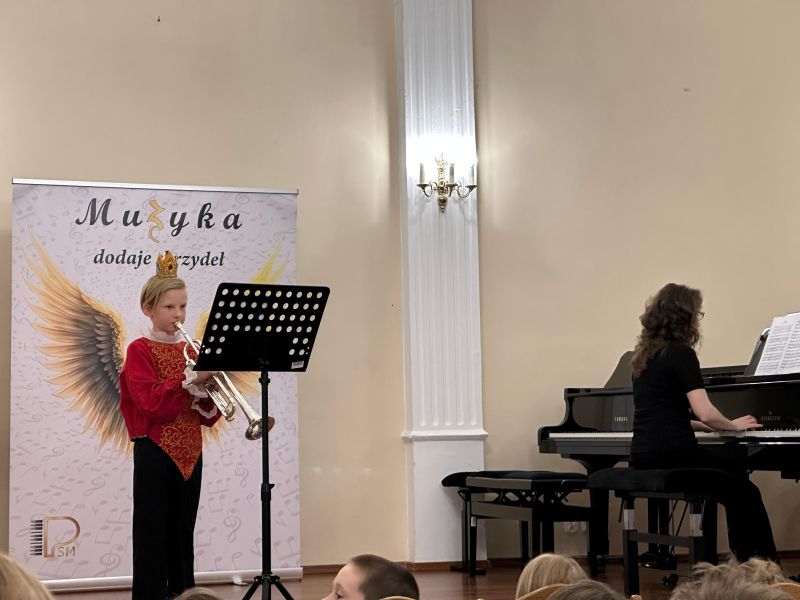 Wyjście grupy ,,Motylki’’ na koncert do szkoły muzycznej w Lublińcu.