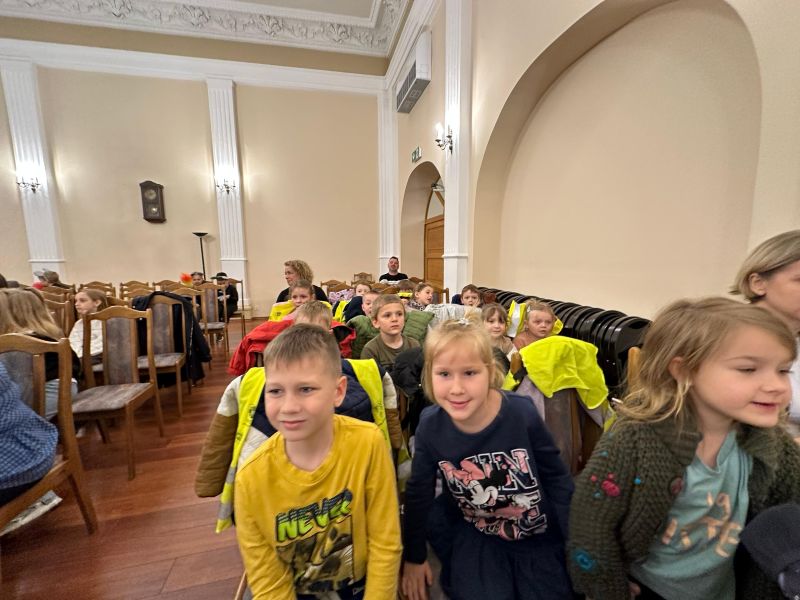 Wyjście grupy ,,Motylki’’ na koncert do szkoły muzycznej w Lublińcu.
