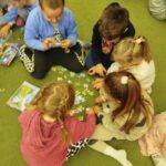 "Dzień bez przyjaciela jest jak garnek, w którym nie pozostała ani jedna kropla miodu." Kubuś Puchatek 