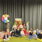 "Dzień bez przyjaciela jest jak garnek, w którym nie pozostała ani jedna kropla miodu." Kubuś Puchatek 