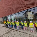 "Dzień bez przyjaciela jest jak garnek, w którym nie pozostała ani jedna kropla miodu." Kubuś Puchatek 