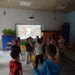 Przedszkolny projekt edukacyjny "Emocje - kolorowy świat uczuć" w grupie " Motylków".