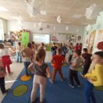 Integracyjny wf - Tajemnica Świątecznej Fabryki!