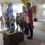 Jasełka na Dzień Babci i Dziadka w wykonaniu grupy Motylków