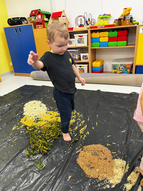 Zajęcia sensoryczne u „Żabek”