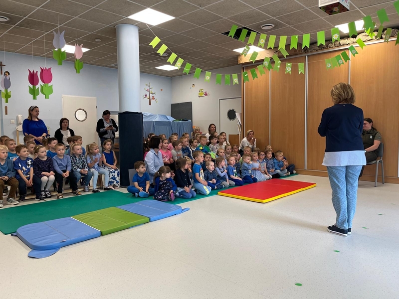 DZIEŃ NIEZAPOMINAJKI W SŁONECZNEJ CHATCE